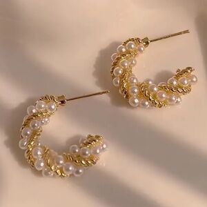 Elegant Gold and Pearl Hoop Earrings